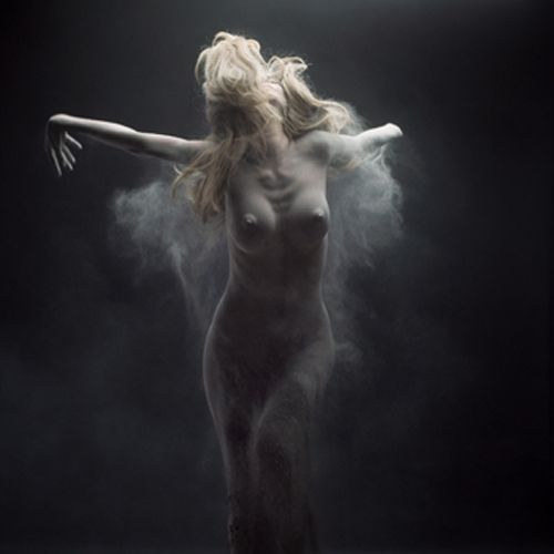 Hasselblad-dust 08