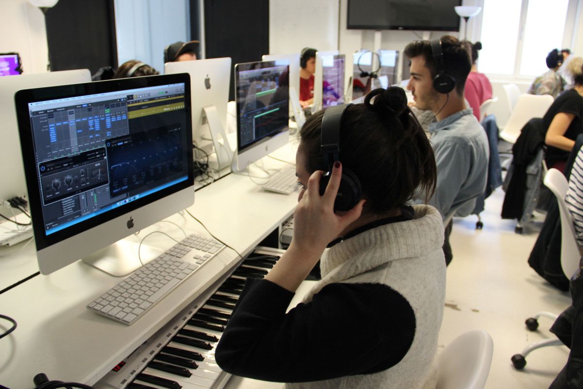 Instalaciones | Aulas multimedia